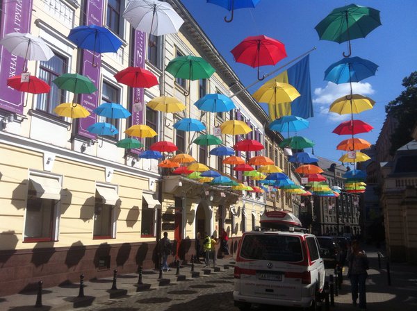 [Фото дня] Львівські парасольки