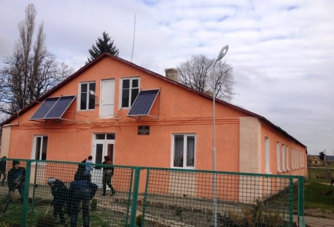 Як українські села переходять на сонячні панелі, геліоколектори та інші технології