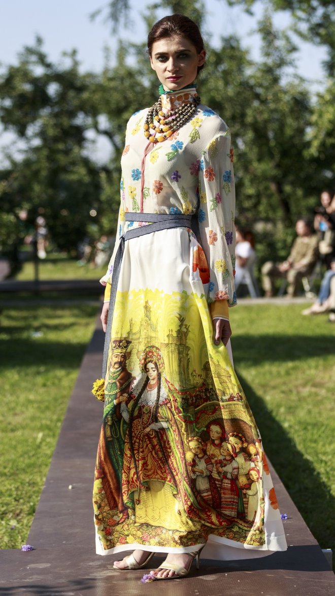 Оксана Караванська показала нову колекцію – «Український Haute Couture»
