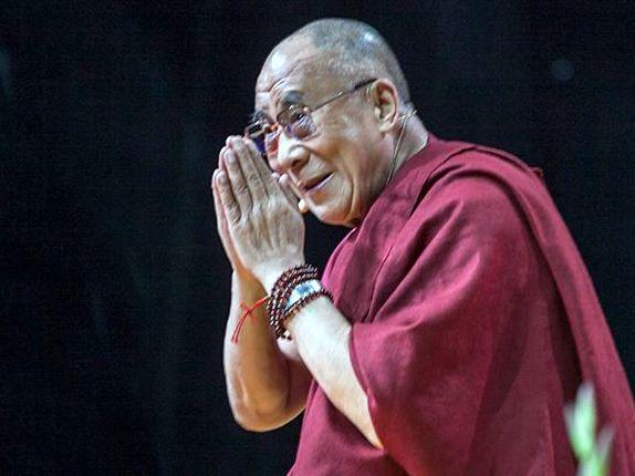 Далай Лама зробив епохальну заяву про непотрібність релігій