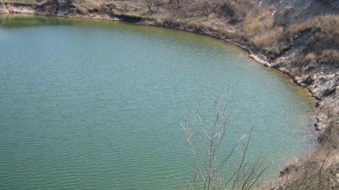 В Україні знайшли озеро, яке загоює рани (фото)