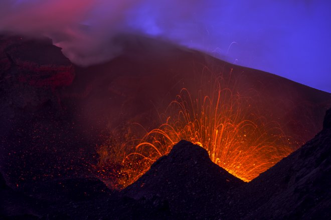 В ісландському вулкані бурять надглибоку свердловину