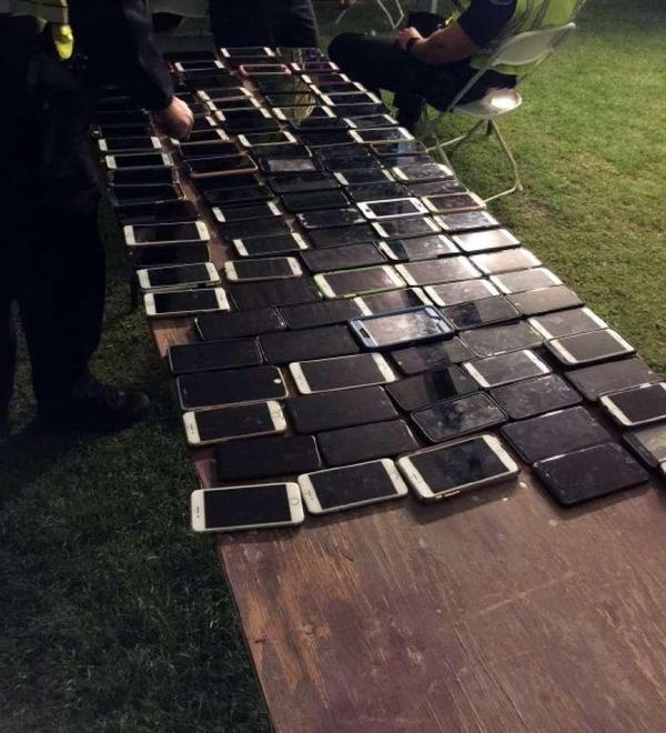 На музичному фестивалі злодій вкрав 100 смартфонів за день