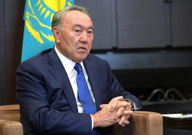 Назарбаєв підписав указ про переведення казахської мови на латиницю