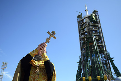 У провальному запуску ракети звинуватили священика, який освячував запуск
