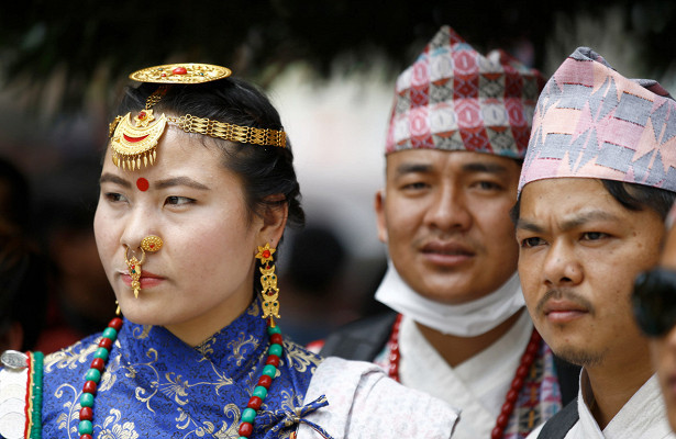Чому в Непалі брати ділять між собою дружину