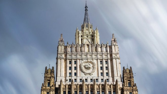 Москва заборонила посольствам США і Чехії наймати на роботу росіян
